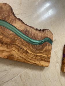 Planche à découper Intercraft en bois naturel et résine, design rivière, 30 cm, rectangulaire, pour petit-déjeuner, outil de cuisine intelligent en époxy - Product Image 4