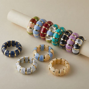 Bracelet élastique en perles de résine acrylique de couleur bonbon, style léger et luxueux, nouveau style été 2025, fait à la main, pour femmes, bijoux - Product Image 2