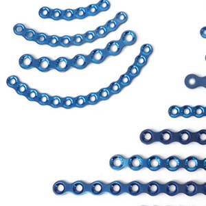 Ensemble d'instruments chirurgicaux manuels de haute qualité pour la reconstruction maxillo-faciale, plaque de reconstruction de 2,4 mm, avec matériaux en acier inoxydable et en titane - Product Image 4