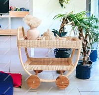 Chariot à thé en rotin fabriqué à la main écologique robuste et merveilleux jouets pour enfants semblant jouer chariot à thé en osier poussettes pour bébés landaus