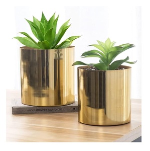 Nouvel arrivage de pots de fleurs Design classique Métal Aluminium Taille personnalisée Forme Couleur Utilisations dans la décoration de la maison et les articles de jardin - Product Image 6