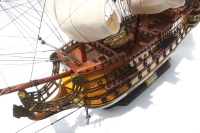 LE SOLEIL ROYAL Maquette de bateau en bois peinte, artisanale, personnalisée, décoration intérieure, cadeau original