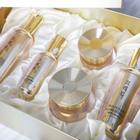 CreBeau Silk Peptide, Set Facial Coreano de 5 Pasos con Doble Función Hidratante, Antienvejecimiento, Antiarrugas, Iluminador, con Extracto de Perla
