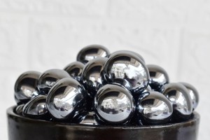 Shungite naturelle polie en gros, qualité Elite, 1 kg de pierres roulées, pierres de guérison polies pour la décoration et la méditation - Product Image 6