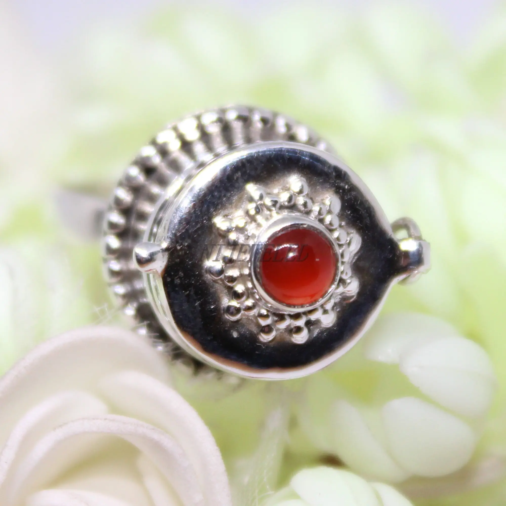 Round Shape Natural Red Onyx 925 Sterling Silver Gemstone Ring for Wedding Ring Jewelry Wholesale Manufacturer