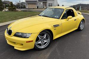 BMW Z3 M Roadster 2000 d'occasion en bon état, boîte manuelle 5 vitesses, jaune Dakar, comprenant un compresseur Dinan, hardtop inclus - Product Image 2