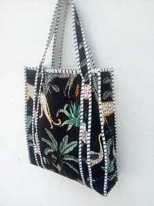 Bolso Tote Acolchado de Algodón para Mujer SHREE SHYAM, Lavable, con Estampado Floral, Dos Asas, Ecológico, para Yoga y Compras, Modelo SD54 - Product Image 6