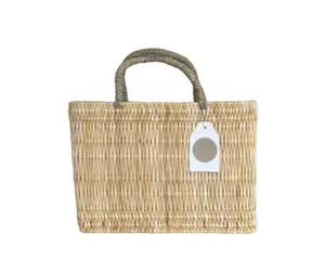 Nature's Beauty, Expertly Woven: Immerse Yourself in the Natural Elegance of a High-Quality Handmade Reed Bag