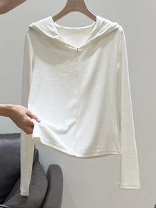 Camiseta Elegante Blanca de Manga Corta con Cuello Redondo para Mujer, Informal, de Verano, con Estampado de Spandex, 100% Algodón Transpirable, Hecha en Bangladesh - Product Image 3