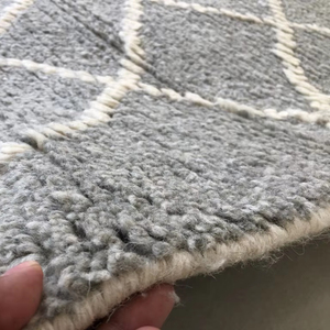 Tapis marocain de luxe à poils longs noués à la main style moderne laine colorée naturelle non teinte pour intérieurs de maison prix d'usine - Product Image 1