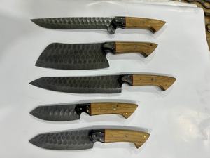 Ensemble de couteaux de cuisine en acier Damas avec manche en bois - Product Image 2