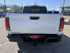 Nuevo Chevrolet COLORADO 2026 4x4 Z71 SUV Gasolina/Gasóleo Euro VI, 6 Asientos, Transmisión Automática, Asientos de Cuero, Volante a la Izquierda, Llantas de Aleación de Aluminio - Product Image 5