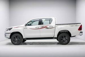 ¡Bajo Costo! HILUX 2025 DOBLE CABINA 2.7L 4 Cilindros 4x4 Automático Asientos de Tela SUV / Camioneta Volante a la Izquierda - Product Image 4