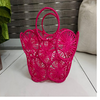 Sac à main en coton macramé fait à la main de couleur rouge pour les créateurs de mode et les magasins d'accessoires de mode pour la revente