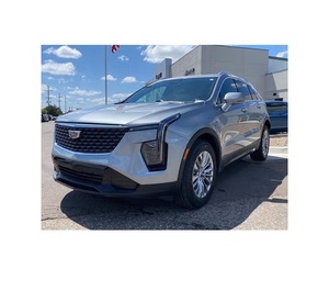 Cadillac XT4 Premium Luxury FWDF 2024 Usado en Excelentes Condiciones - Product Image 1