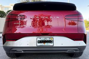 SUV Eléctrico de Alto Rendimiento Usado 2024 con Modo Boost, Motor Dual, Tracción en las Cuatro Ruedas, Transmisión Automática, Neumáticos R18, Asientos de Tela - Product Image 4