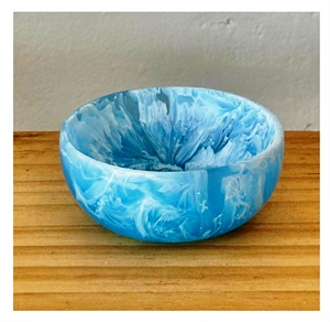 Bol et plat de service polis artisanaux - Respectueux de l'environnement, lavable au lave-vaisselle, personnalisable, design européen moderne pour la maison et les fêtes - Product Image 4
