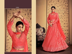 Lehenga Choli nupcial de diseñador de calidad superior para bodas disponible a precio mayorista del exportador de India - Product Image 5