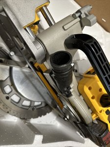 Sierra ingletadora compuesta deslizante de 20 V - Product Image 2