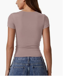 Venta al por mayor de camisetas cortas de manga corta con logotipo personalizado para mujer Slim Boxy Fit algodón transpirable camisas en blanco para mujer - Product Image 2