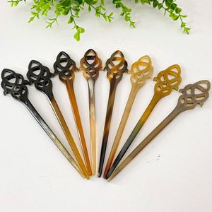 Épingle à cheveux en corne naturelle faite à la main pour femmes - Product Image 4