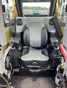 Minicargadora ASV 2025 más vendida, RT40, - Product Image 2