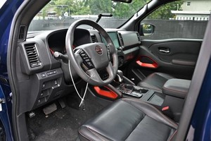 NI-SS-AN FR-ON-TI-ER PRO-X EN EXCELLENT ÉTAT, TRANSMISSION AUTOMATIQUE, SIÈGES EN CUIR - Product Image 2