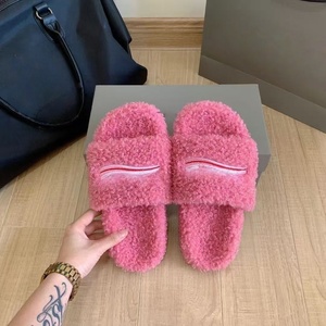 Pantuflas de Diseñador de Lujo para Hombre, Pantuflas de Plataforma con Forro de Peluche y Bordado, Zapatos Cálidos para Mujer - Product Image 6