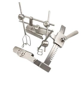 Retractor esternal de corazón curvo para adultos Instrumento quirúrgico manual de acero inoxidable - Product Image 1