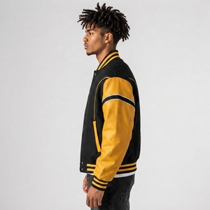 Veste universitaire classique fabriquée avec un matériau léger et respirant assurant un confort supérieur et des mouvements sans restriction. - Product Image 3