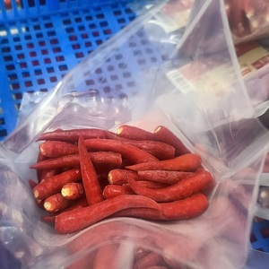 Piment rouge sans tige IQF de haute qualité, frais et surgelé, cultivé en serre au Vietnam - Product Image 2