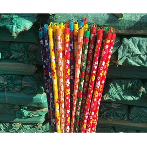 Palo de escoba de madera pulido liso para todas las estaciones con logotipo personalizado con recogedor herramientas de limpieza del hogar - Product Image 4