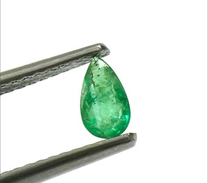 Piedra Preciosa Natural de Esmeralda Verde en Corte Pera, AAA Facetada, Sin Tratar (5.50 X 3 mm), Certificada por Terceros, Gemas de Gran Calidad - Product Image 3