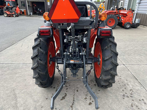 รถแทรกเตอร์ LX3520DTN 35 แรงม้า ขับเคลื่อน 4 ล้อ ขนาดกะทัดรัด พร้อมเครื่องยนต์และปั๊ม สำหรับงานเฉพาะทางและงานทั่วไป - Product Image 5