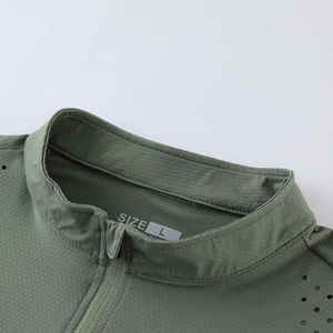 Chemises élégantes à demi fermeture éclair pour hommes Vente en gros OEM ODM Fournisseur direct de l'usine Tenue décontractée confortable à manches longues pour hommes - Product Image 3