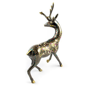 Statue de cerf en laiton doré dans des tailles personnalisées, Statue Vintage en laiton, Statue de cerf doré en laiton pour pièce maîtresse de cadeau de bureau à domicile - Product Image 4