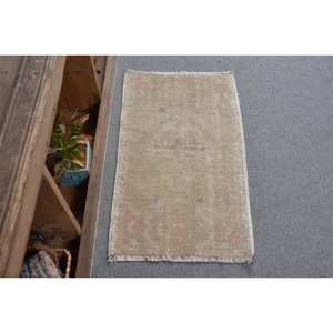 Alfombra de lana turca Beige Vintage de 1,6x2,8 pies, clásica, gran área hecha a mano, mosaico abstracto, patrones de pasillo rectangulares, látex - Product Image 1