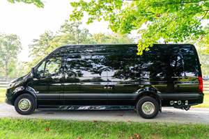 Sprinter 3500XD Ultimate Toys Coach 2025 - Product Image 6