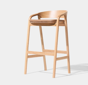 เก้าอี้บาร์ไม้พร้อมแท่นชาร์จไร้สายในตัว (แบบเคาน์เตอร์) - Product Image 2