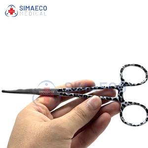 Nouveau forceps artériel couleur noir et blanc ciseaux de pansement médical et chirurgical impression de logo personnalisable OEM et ODM - Product Image 3