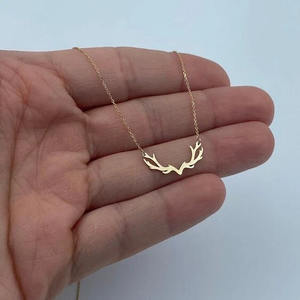 Collar con colgante de asta de ciervo inspirado en la naturaleza, oro amarillo sólido de 10 quilates, diseño delicado, regalo perfecto para ella, oro blanco hecho a mano - Product Image 2