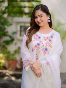 Ropa y Accesorios, Conjunto de 3 Piezas Kurti, Pantalón y Dupatta para Mujer, Ropa Elegante para Bodas y Festivales - Product Image 3