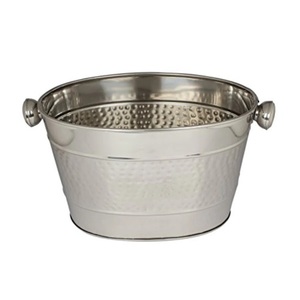Seau à glace carré moderne en métal fait à la main pour champagne finition brillante avec design martelé pour bouteilles de bière réfrigérées en vente - Product Image 2