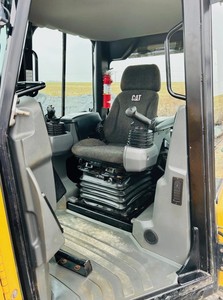 Bulldozer sur chenilles CAT D3K2-LGP 2017 d'occasion en bon état - Product Image 4