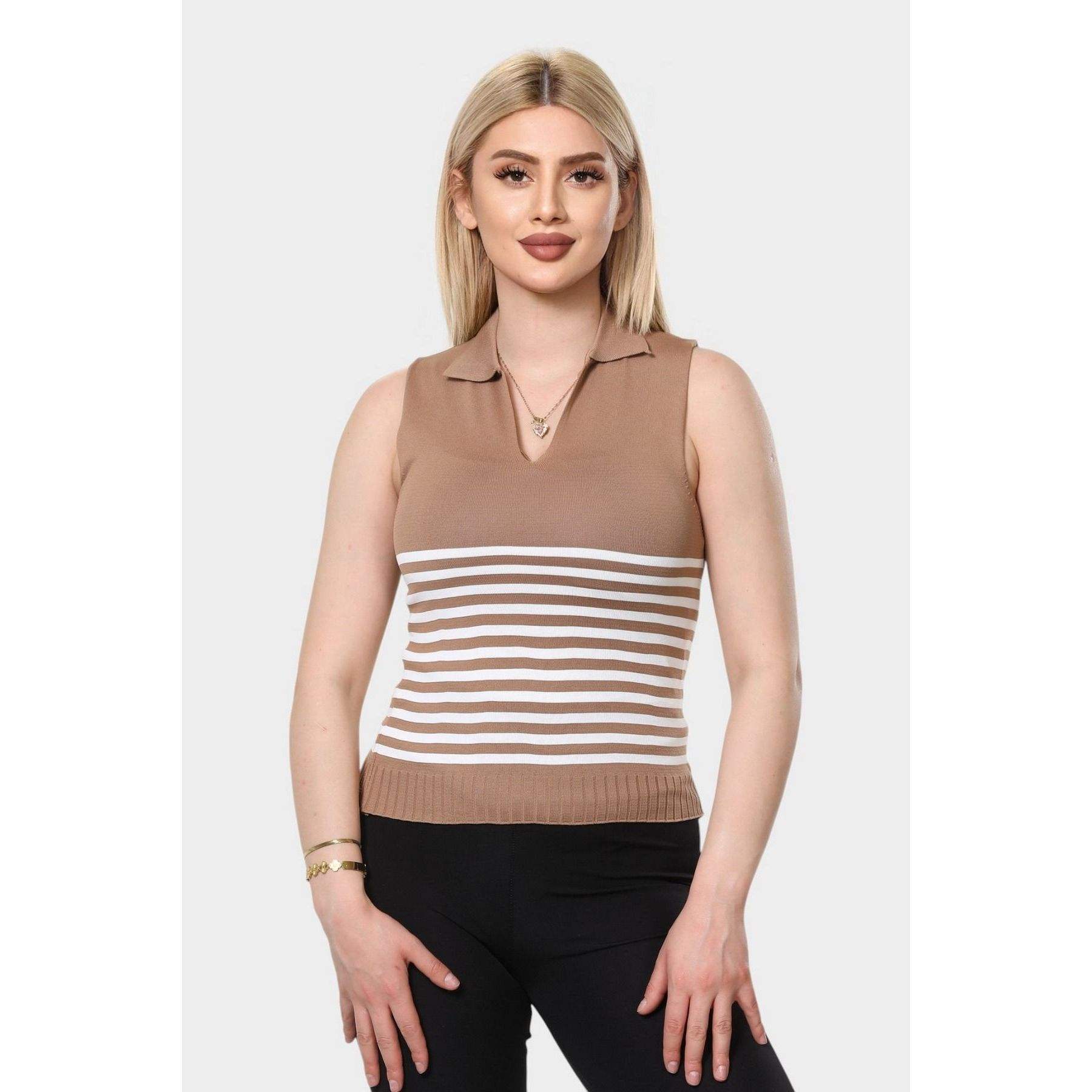 สีน้ำตาล