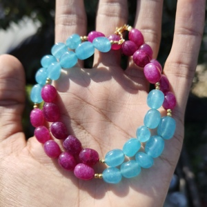 Collar de Cuentas de Cuarzo Estilo Boho y Hippie de Plata de Ley AAA++ de 6 mm con Cuentas de Rubí Rosa Natural y Cuarzo Azul - Product Image 1