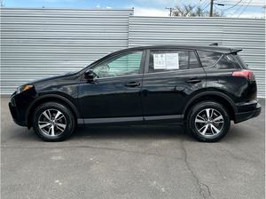 Toyota RAV-4 XLE Turbo Sedán 2018, Interior Oscuro, Asientos de Cuero, Cámara Trasera, Rines de Aleación R17, Caja de Cambios Automática, Gasolina/Eléctrico - Product Image 5