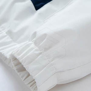 Chaqueta Deportiva de Invierno con Capucha para Hombre, Nueva Llegada de Fábrica, con Logotipo Frontal, Color y Talla Personalizables, Venta al Por Mayor - Product Image 5