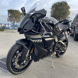 Nouvelle vente 2024 - Moto Yamaha R1 Team Black - Product Image 4