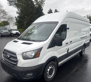 Fourgon utilitaire Transit 250 d'occasion propre, modèle 2021/2020, à vendre - Product Image 1